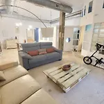 Loft Soho, Free Garage, Downtown